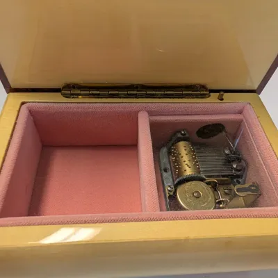Vintage Reuge Floral Music Box A.L. Webber Music Of The Night Made In Italy
