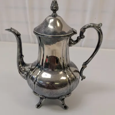 Vintage Tea/Coffee Pots - Sheridan Taunton Silversmiths, Oneida & Two Unmarked