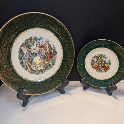 Imperial Salem China 12 Pieces Of 10 3/4" Plates & 4 Pieces Of 7 1/4" Plates 23 Karat Gold Serving Plates "Colonial...