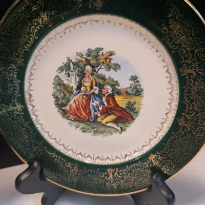 Imperial Salem China 12 Pieces Of 10 3/4" Plates & 4 Pieces Of 7 1/4" Plates 23 Karat Gold Serving Plates "Colonial...