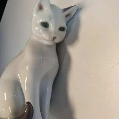 Bing & Grondahl Sitting Cat Porcelain Glaze