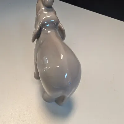 Bing & Grondalh B&G Figurine Elephant Calf 2140 1986 Hand-painted