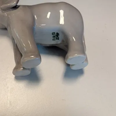 Bing & Grondalh B&G Figurine Elephant Calf 2140 1986 Hand-painted