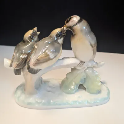 Vintage Lorenz Hutschenreuther Germany Mother Bird Feeding Babies Figurine