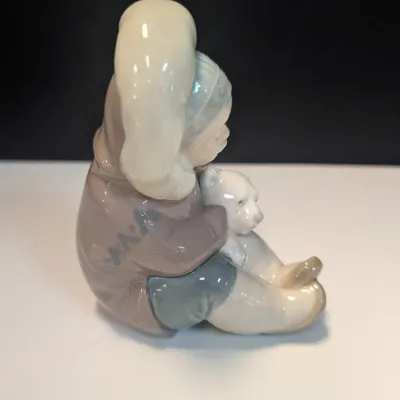 Lladro Spain Eskimo Playing w/ Polar Bear Cub