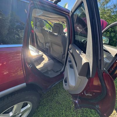 Sale Photo Thumbnail #12: 3.6 liter Pentastar V6, flex fuel capable, 290hp, five-speed automatic, four-wheel drive. Running at time of catalog. May need new battery. Mileage: 101,293. VIN: 1C4RJFAGXCC175197.