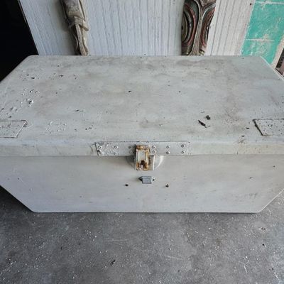 Sale Photo Thumbnail #233: This has a lockable hasp. There is age related wear, but no cracks to note, though the box is salty.