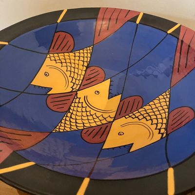 Vintage Large DH Pottery MCM Hand-Painted Terracotta Fish Centerpiece Bowl - 17" Diameter, 3 Fish