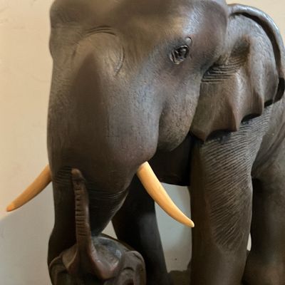 Large Hand-Carved Dark Suar Wood Mother & Baby Elephant Sculpture – 13" Detailed Balinese