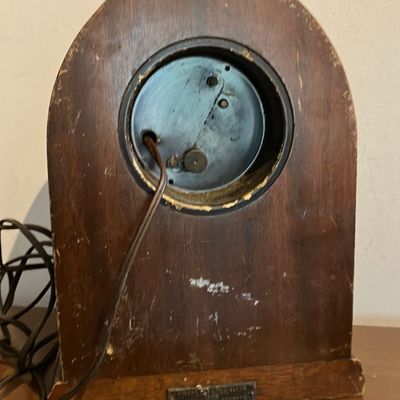 Mid-Century Bulova Model 1200 Electric Mantel Clock Dark Wood Burl Panel Original Tag