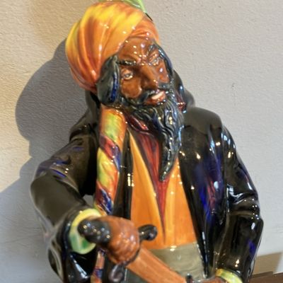 Royal Doulton "Blue Beard" HN2105 Figurine - 11"