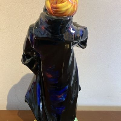 Royal Doulton "Blue Beard" HN2105 Figurine - 11"
