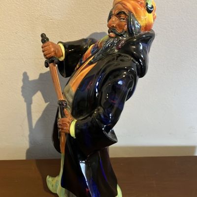 Royal Doulton "Blue Beard" HN2105 Figurine - 11"