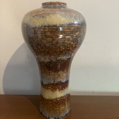 10" Studio Pottery Vase Ribbed Earth Tone Brown Beige Runny Glaze "0901 A" Mark