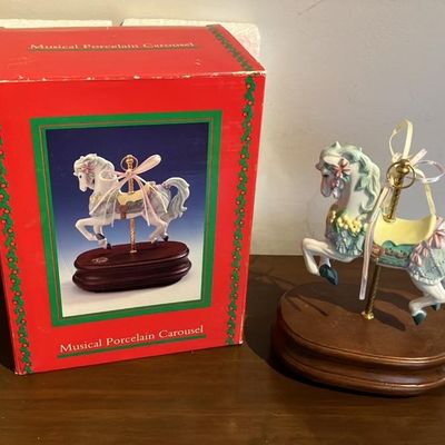 Vintage 1980s/90s Musical Porcelain Carousel Horse Figurine - Plays Music, Original Box!