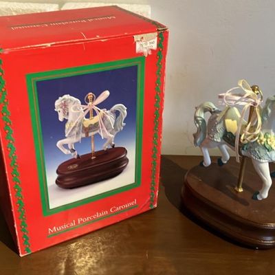Vintage 1980s/90s Musical Porcelain Carousel Horse Figurine - Plays Music, Original Box!