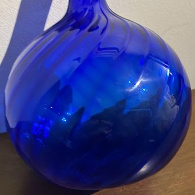 Pairpoint Hand-Blown Cobalt Blue Swirl Art Glass Vase - 8"
