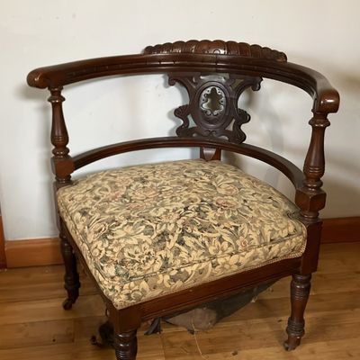 Antique Victorian Carved Walnut Roundabout Corner Chair – Original Casters