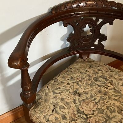 Antique Victorian Carved Walnut Roundabout Corner Chair – Original Casters