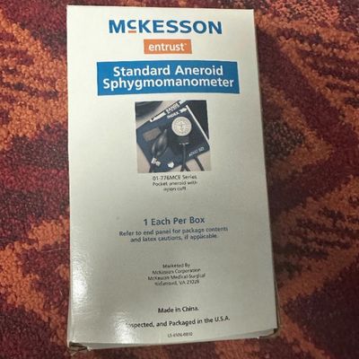 McKesson Entrust Standard Aneroid Sphygmomanometer (01-776MCE Series) - Slightly Used, Excellent Condition with Original Box