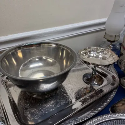 Sale Photo Thumbnail #424: Silverplate bowl, compote and rectangular serving trays