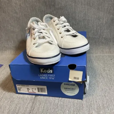 Less US 7.5 Chambray White