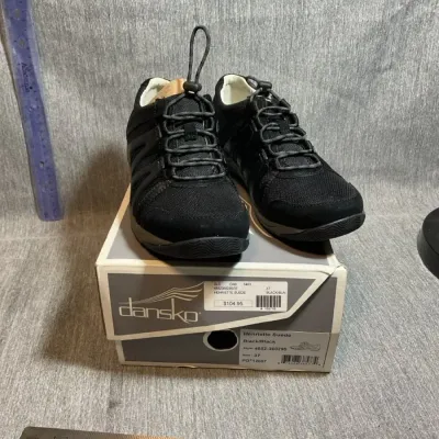 Dansko Henriette Suede Black/black Size 37
