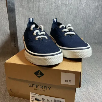 Sperry US 7  Women’s Canvas Navy Shoes