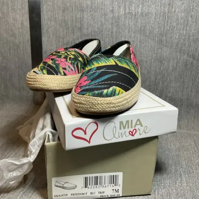 Mia Amor Colorful Print Shoes