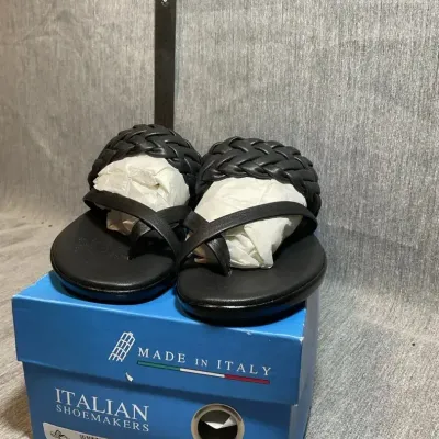 Italian Shoemakers Made In Italy Black Sandals US 7