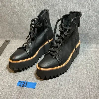 Women’s Size 36 Black Platform Boots