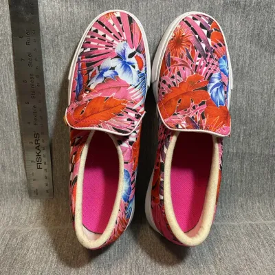 Women’s Nike Pink US 7 Sneakers 