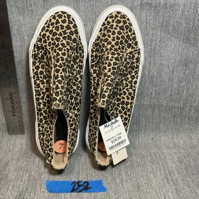 Tommy Bahama Womens Leopard Print Slip On Laceless Canvas Sneakers US 7 