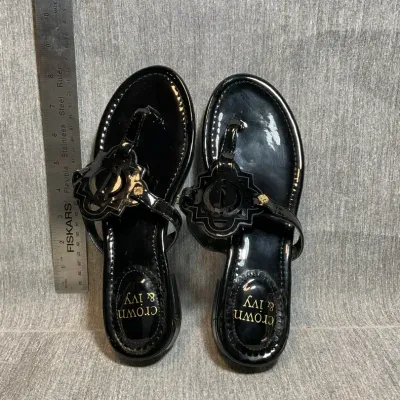 Crown and Ivy US 7 Black Sandals