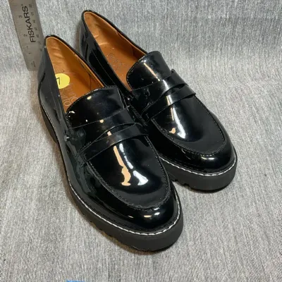 Franco Sarto Cassandra Black Patent Penny Loafers Lug Sole Stitching Women's 7
