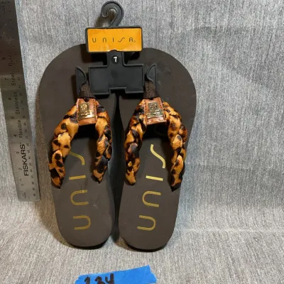 Unisn Women’s US 7 Flip-Flops