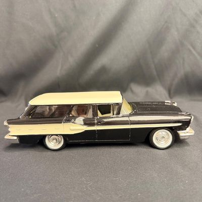 085 | 1958 Pontiac Star Chief Custom Safari Station Wagon