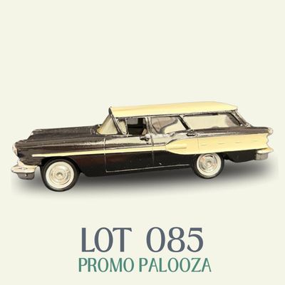 085 | 1958 Pontiac Star Chief Custom Safari Station Wagon