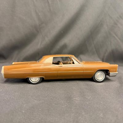 096 | 1968 Cadillac Coupe DeVille