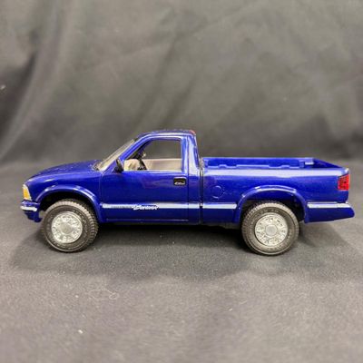 110 | 1996 GMC Sonoma Highlander