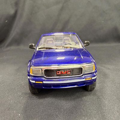110 | 1996 GMC Sonoma Highlander