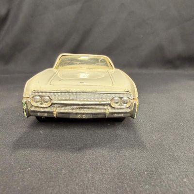 120 | 1961 Lincoln Continental Convertible