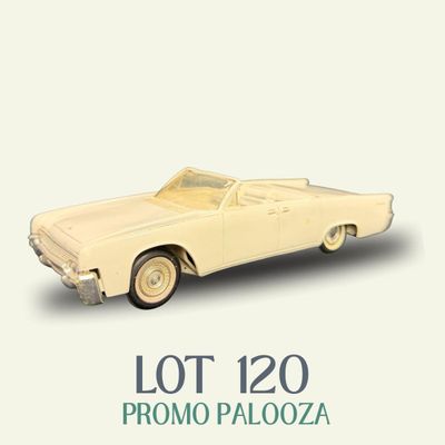 120 | 1961 Lincoln Continental Convertible