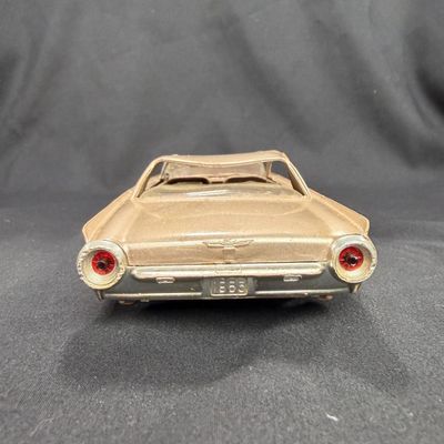 127 | 1963 Ford Thunderbird