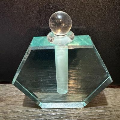 Sale Photo Thumbnail #276: Perfume bottle