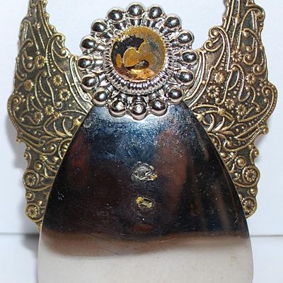 Vintage Metal "ANGEL" BROOCH (2¾" x 2") - Marked "Jane 1994 AOL " - with Gold Colored Wings and Silver Tone...