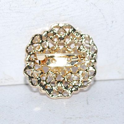 RED & CHAMPAGNE Colored Stones BROOCH (1¼" Diam.) with a Spider Web Grid on a Gold Tone Setting