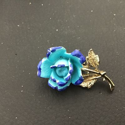Vintage Petite Celluloid Flower Brooch