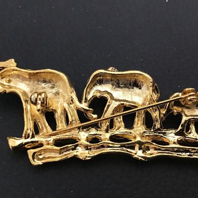 Elephant Trio Vintage Brooch