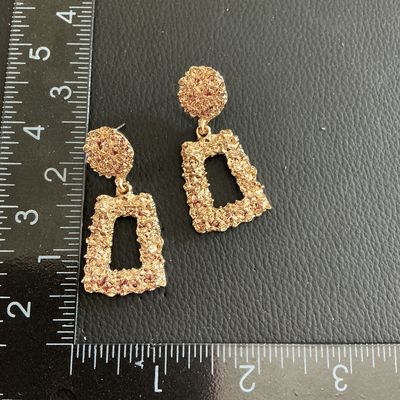 gold tone door knocker fashion earrings
